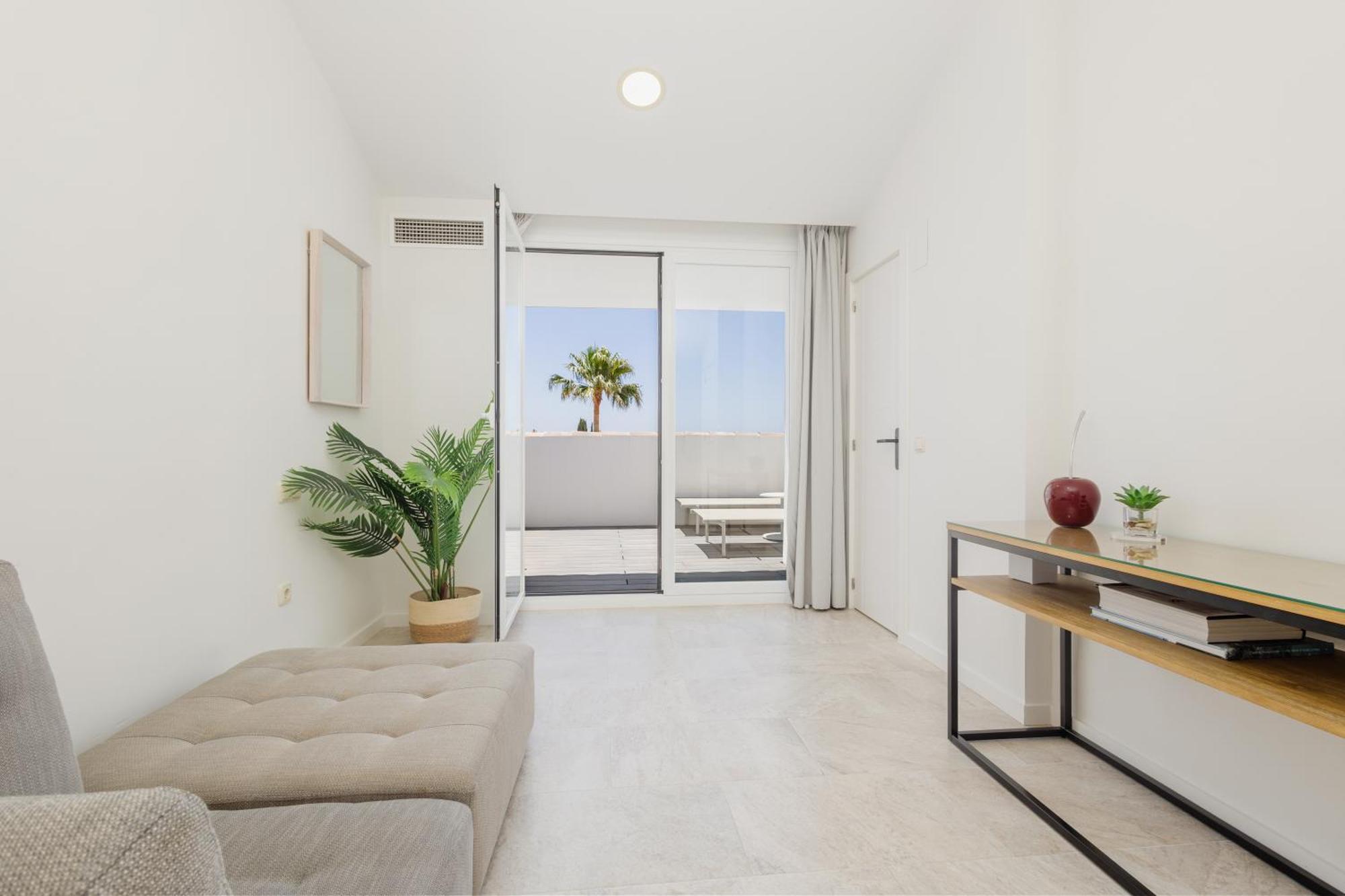 Townhouse In First Line Beach, Bahia De Marbella, Casa de férias Marbella