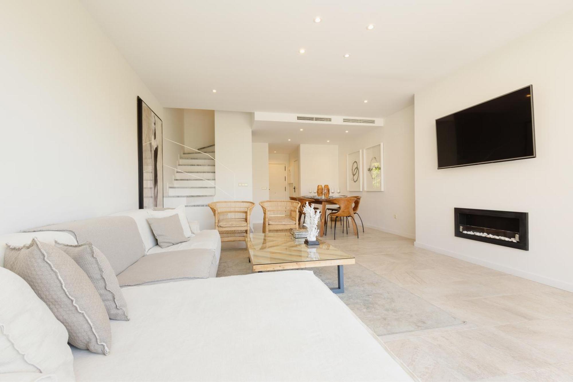 Townhouse In First Line Beach, Bahia De Marbella, Marbella