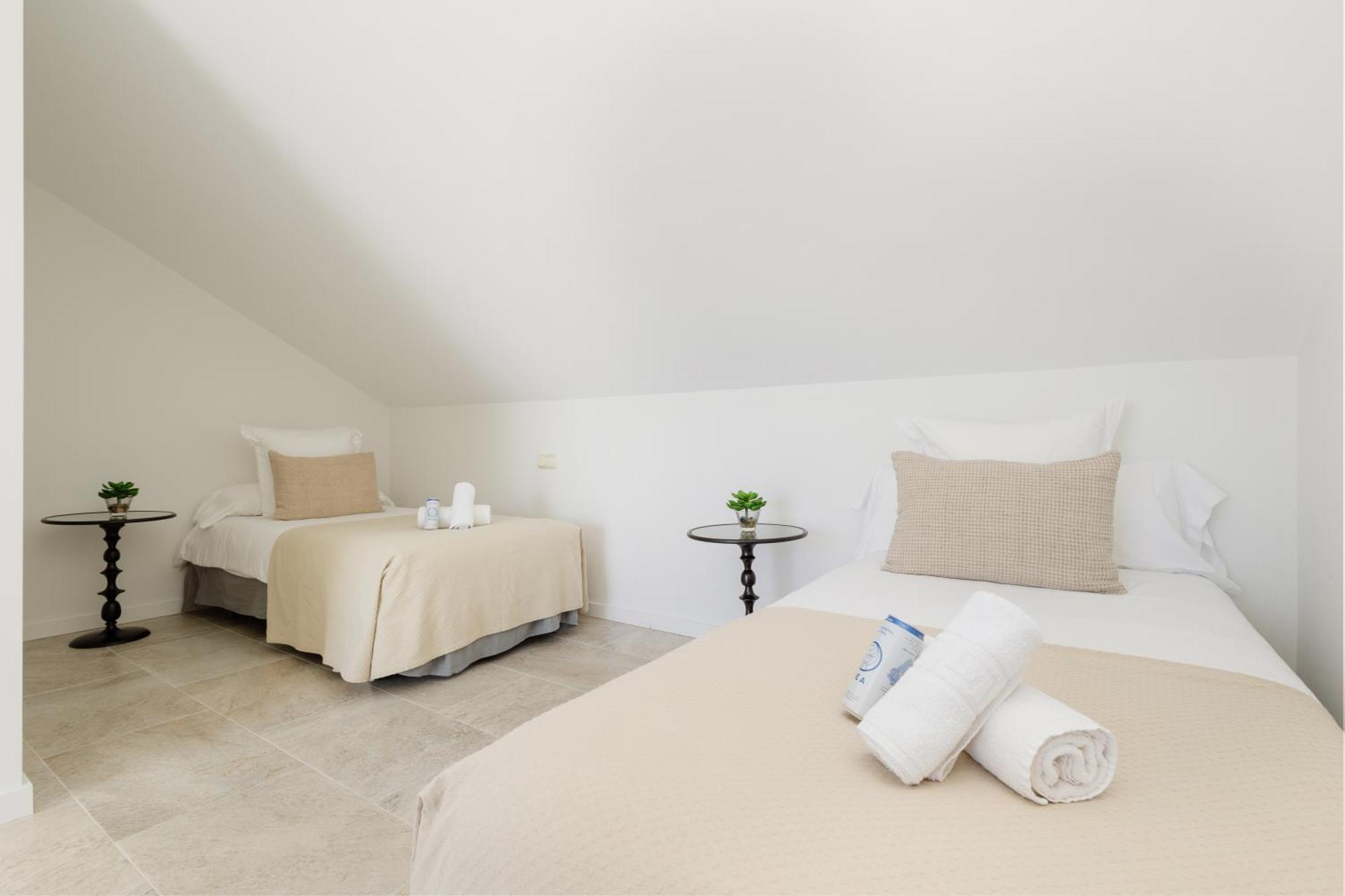 Townhouse In First Line Beach, Bahia De Marbella, Casa de férias *